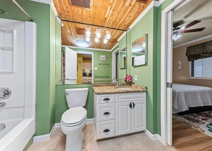 Shipwatch Unit E904 Pensacola